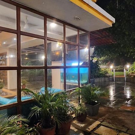 Lake View Resort Lonavala Kültér fotó