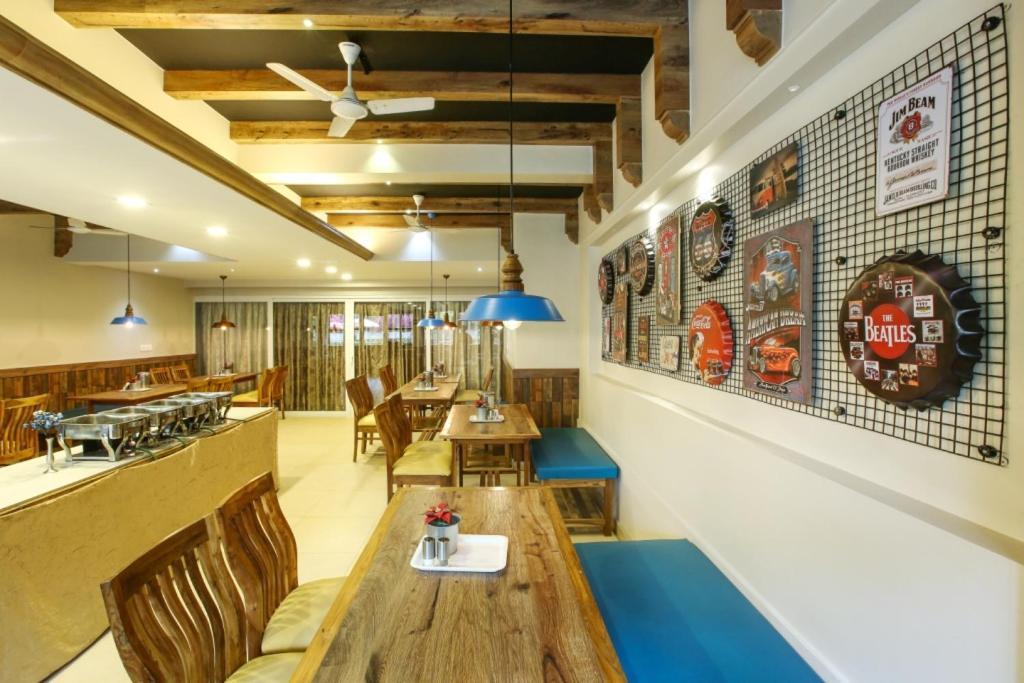 Lake View Resort Lonavala Kültér fotó